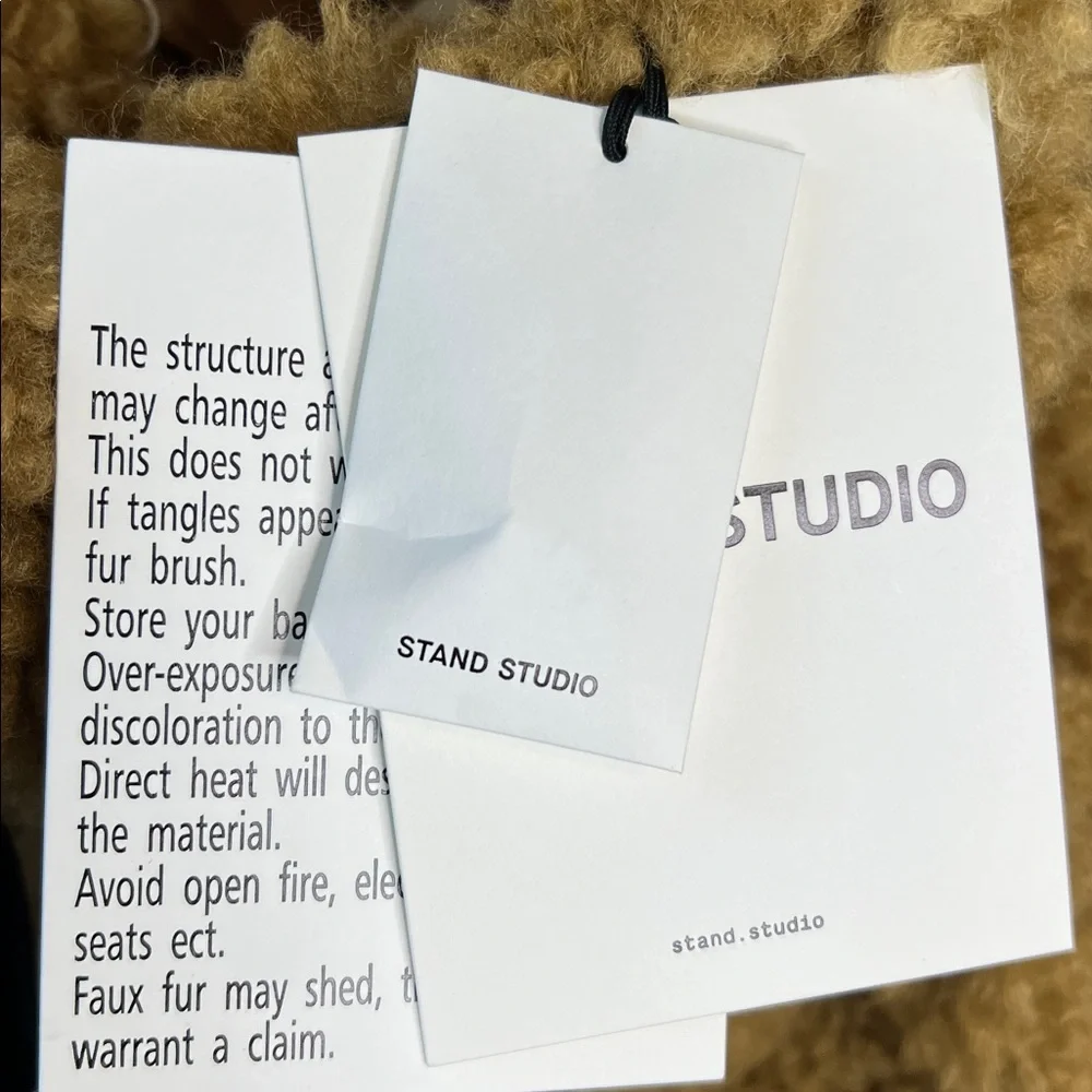 Stand Studio Leia Faux Fur Sherpa Tote Bag In Nougat
